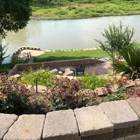 בסטרופ The Perry Riverhouse מראה חיצוני תמונה